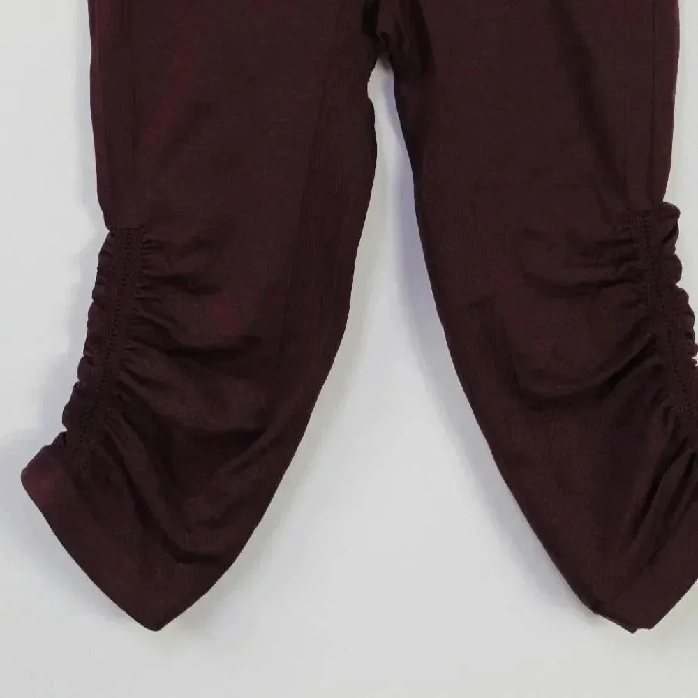 Lululemon in the flow crop Bordeaux 4 - Picture 9 of 15